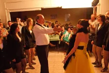 Půlnoční překvapení Hello Dolly